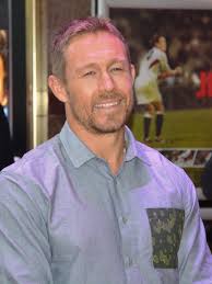 How tall is Jonny Wilkinson?